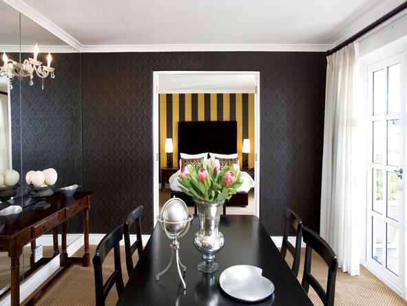 Romney Park Luxury Suites - Suite1